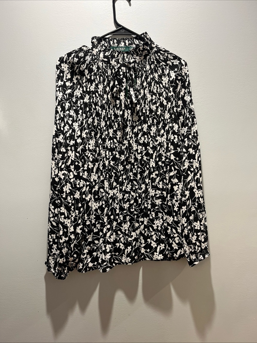 NWT Ralph Lauren Women's Large Black Silk White Duong Crinkled Printed Blouse